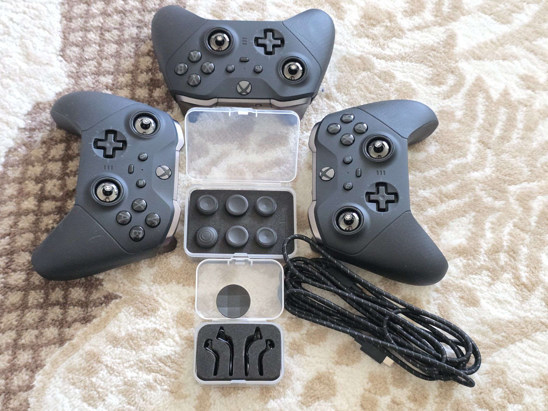 Microsoft Console: 3x Xbox Elite 2 / TOP Zustand – Usato da Basel venduto da Zait