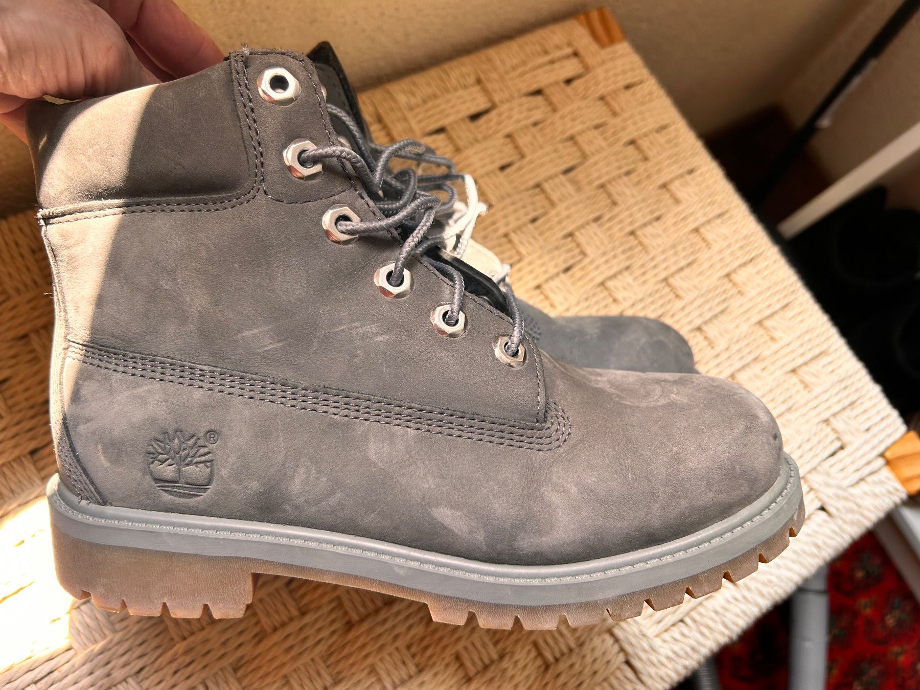 Timberland Scarpe da uomo: Graue Timberlands 37 speziell! – Usato da Schwyz venduto da Maerzetuepfli 1