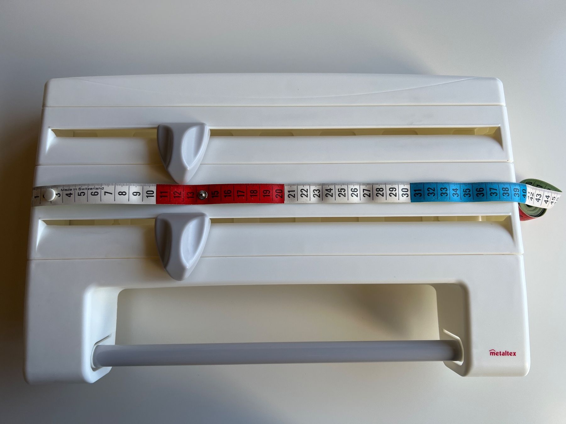 Altro per la casa: Metaltex Rollenhalter/ Kuechenrollenhalter - NEU – Nuovo e nell'imballaggio originale da Chur venduto da van_hnc6 4