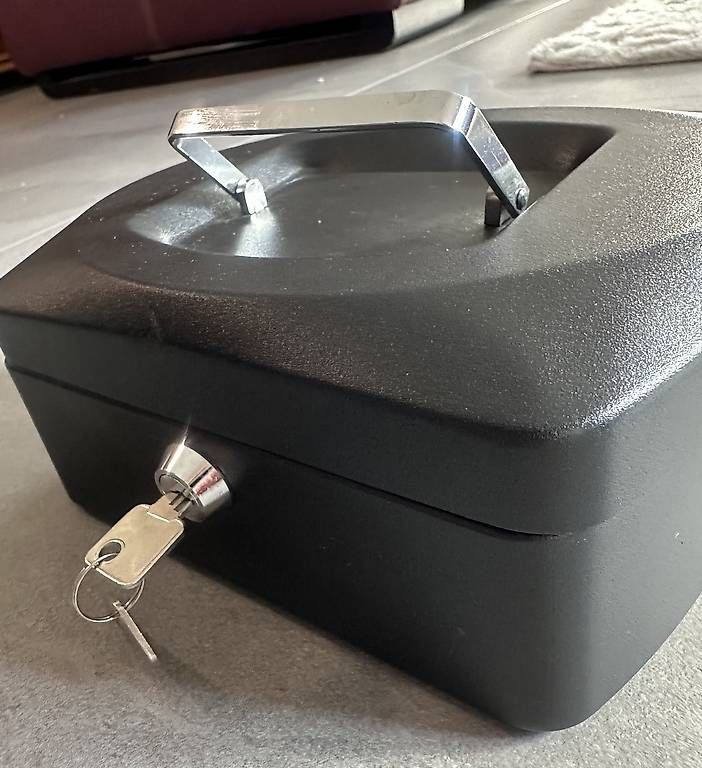 Transportkisten: Caissette à monnaie - NEUVE – Neu und originalverpackt aus La Chaux-de-fonds von ccjp 4