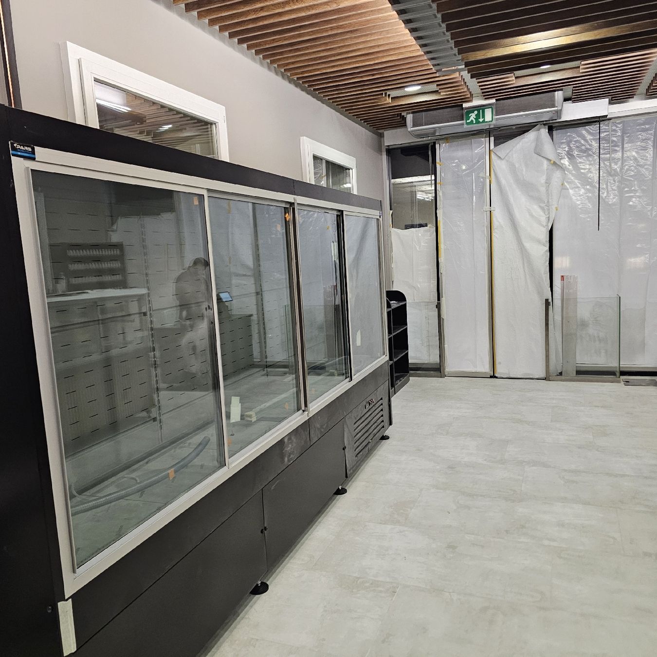 Kühlschrank: Getränkekühlschrank & Kühltheke – Neu (gemäss Beschreibung) aus Dottikon von kuli21 4
