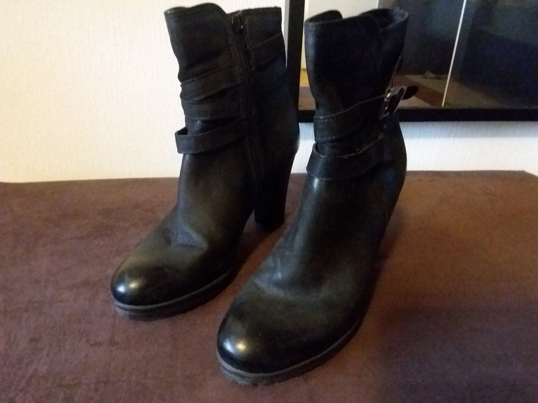 Dosenbach Damenschuhe: Bottines noires élégantes à talons hauts T38 – Neu und originalverpackt aus Chêne-Bourg von Fio994 2