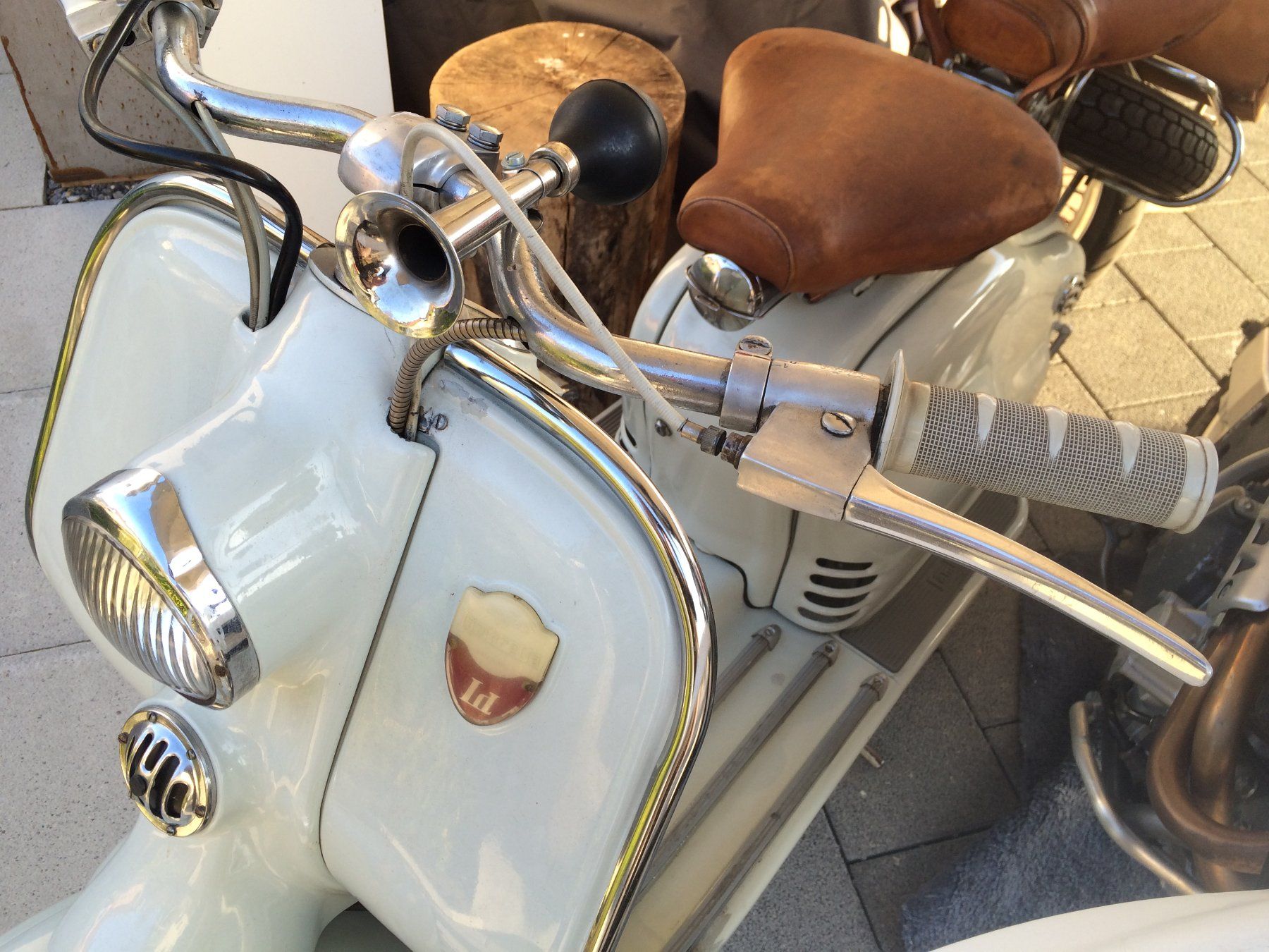 Lambretta Scooter: Veteran Lambretta LD125 – Usato da Seewen SO venduto da Eliane-Nora 1