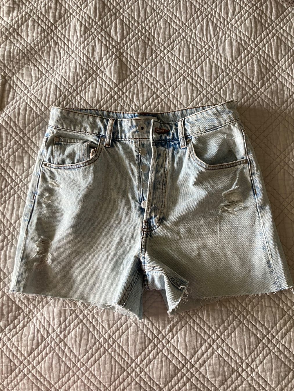 H&M Jeans: Short en jeans – Neuf (Voir description) à Lausanne par shabnam.t