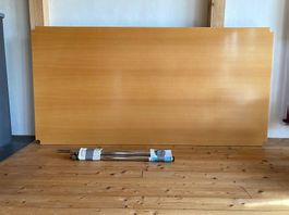 USM Haller Schreibtisch 1m x 2m, Buchenfurnier