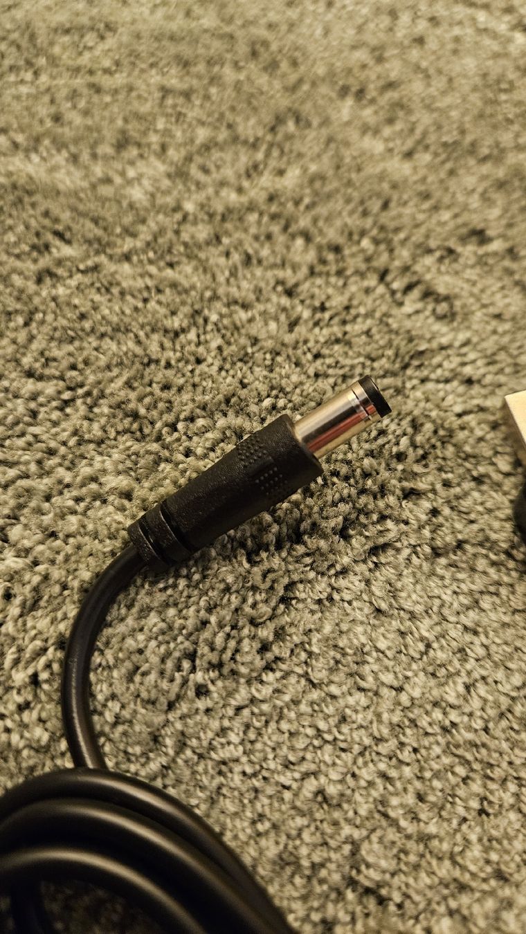 Cavi: Neues USB A DC 9 Volt Kabel – Nuovo e nell'imballaggio originale da Thun venduto da nic_n2wf 2