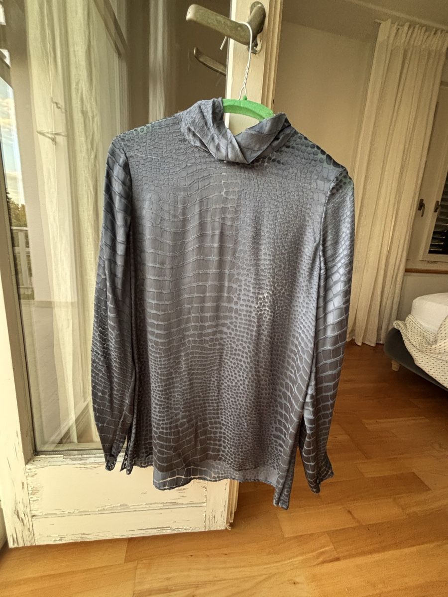 Camicette: Reiss Silk blouse dove blue  – Nuovo (secondo la descrizione) da Wetzikon ZH venduto da joh_5g28
