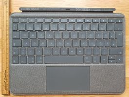 Logitech Combo Touch Tastatur für IPad
