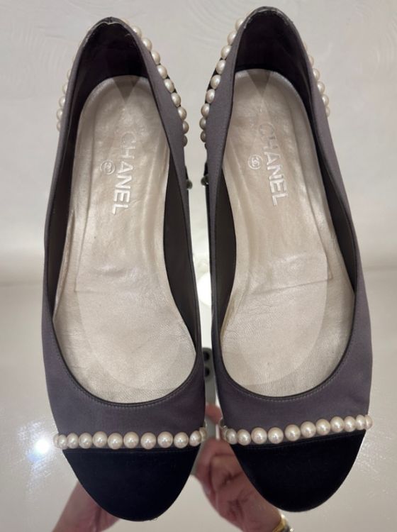 Chanel Chaussures femmes: Ballerinas von Chanel mit Perlen -.40,5 – D'occasion à Steg VS par joa_k2b8 1