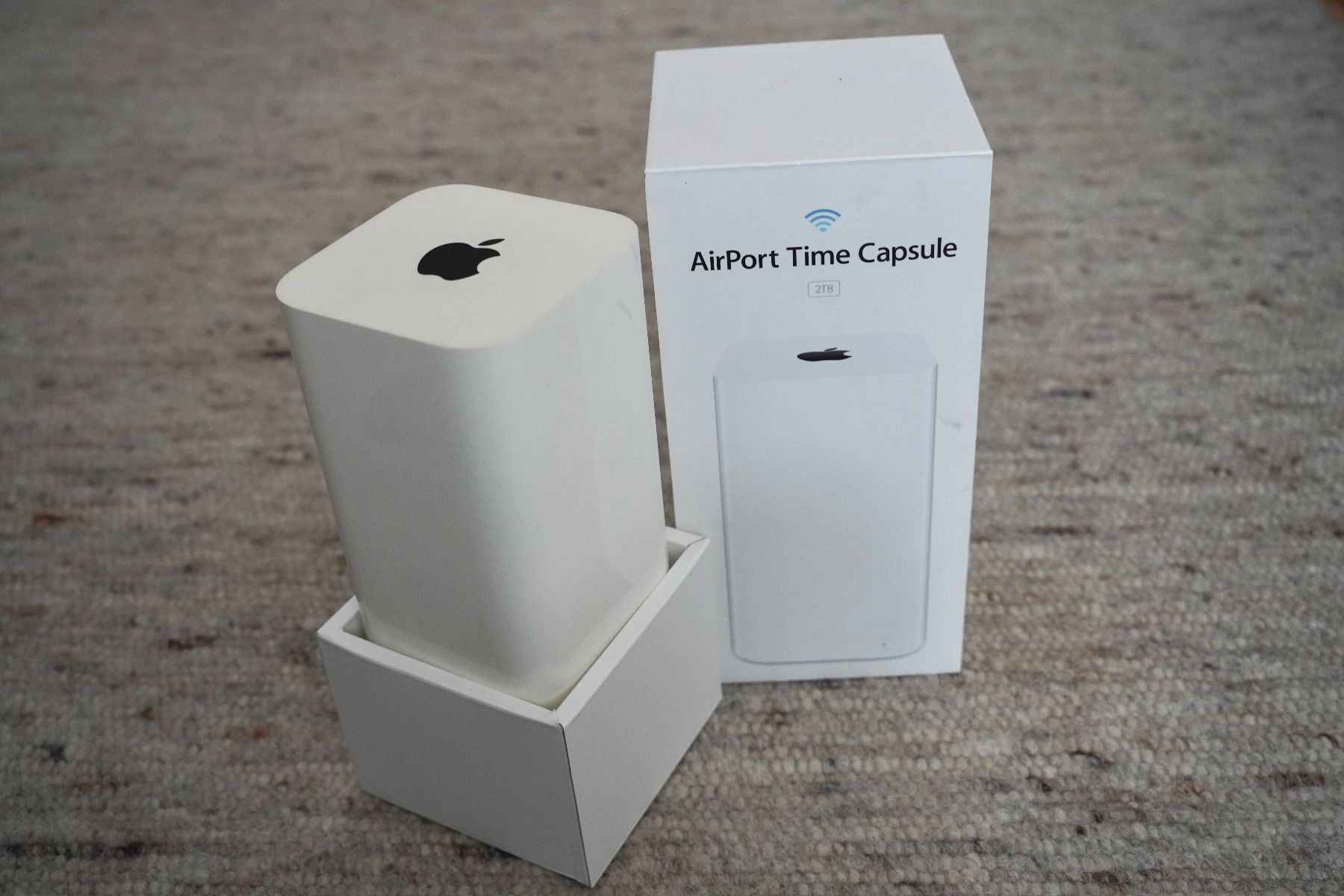 Apple Modem & Router: Apple Time Capsule 2TB OVP – Usato da Cham venduto da Stepanizator 2