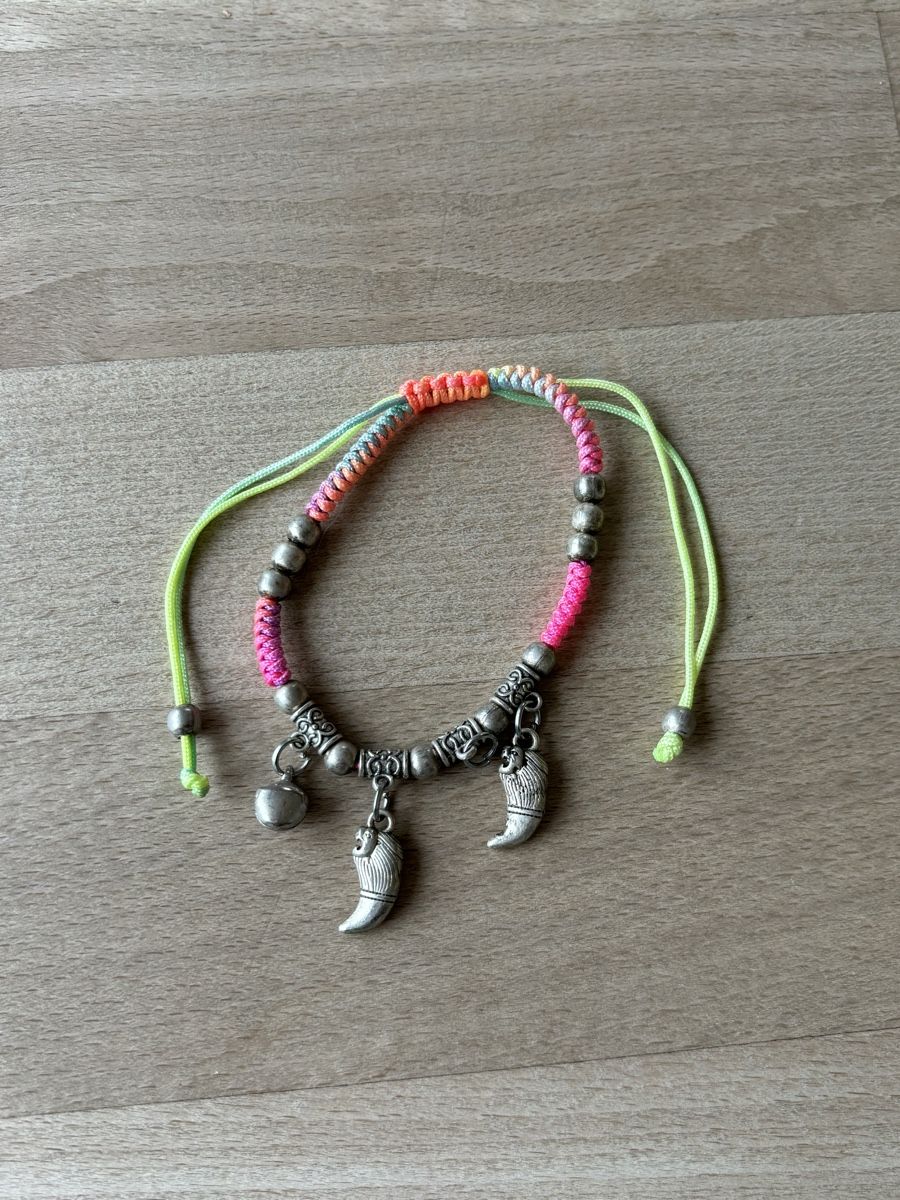 Bracciali & Braccialetti: Regenbogen Armband mit silbernen Anhänger – Usato da Nürensdorf venduto da ali_qyh6 1