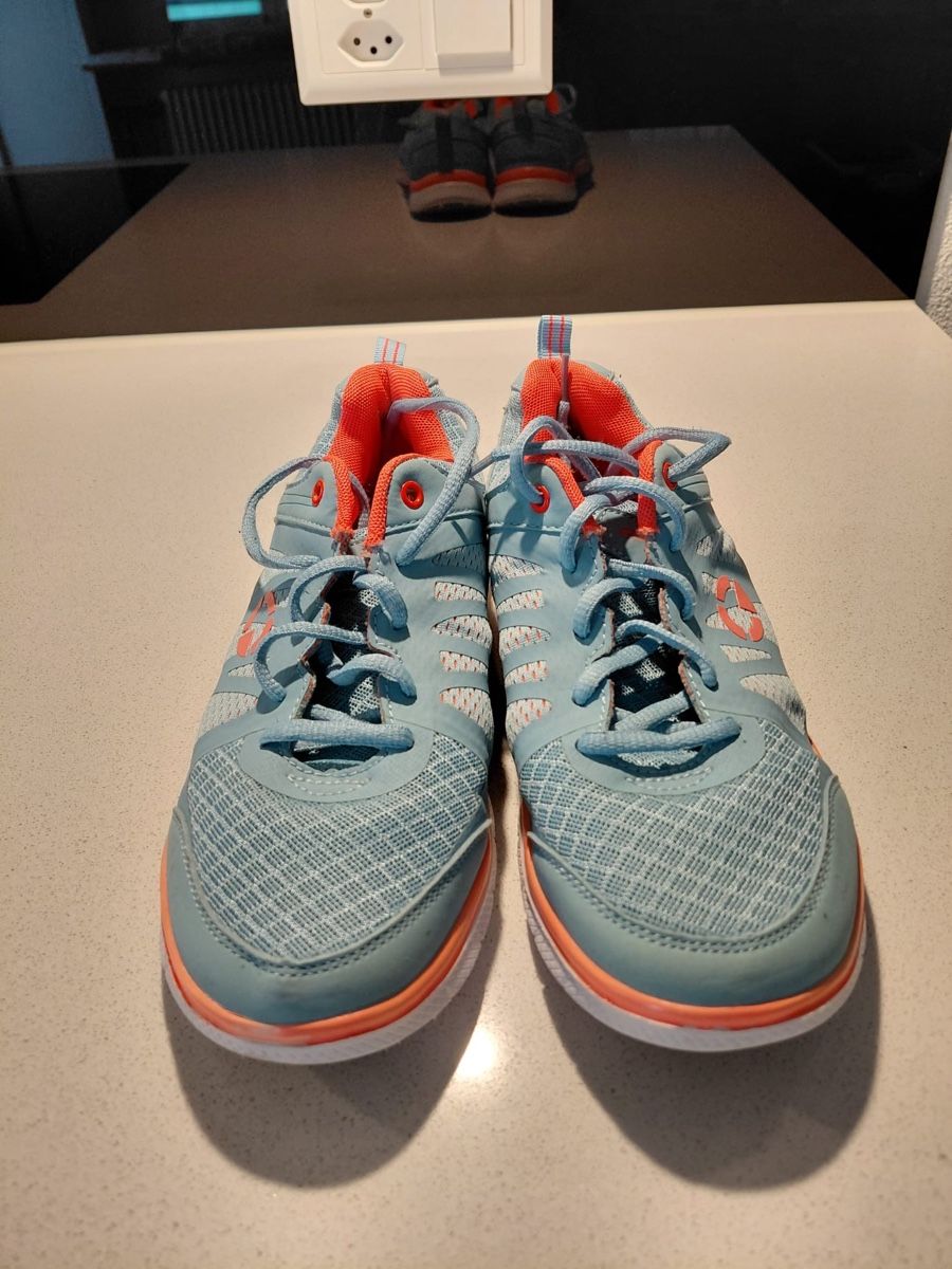 Scarpe da donna: Frauen Sportschuhe - Gr.39 – Nuovo (secondo la descrizione) da Grenchen venduto da lia51 1
