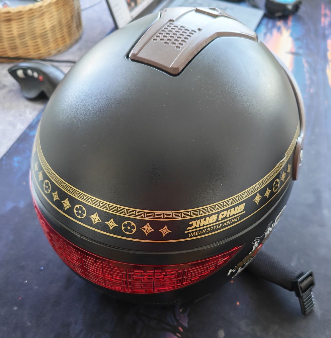 Caschi & visiere: Jethelm Rollerhelm. Neu. – Nuovo (secondo la descrizione) da Oberrüti venduto da Heidelbeeri 2