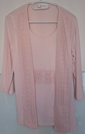 Longcardigan mit dekorativer Spitze Grösse 36