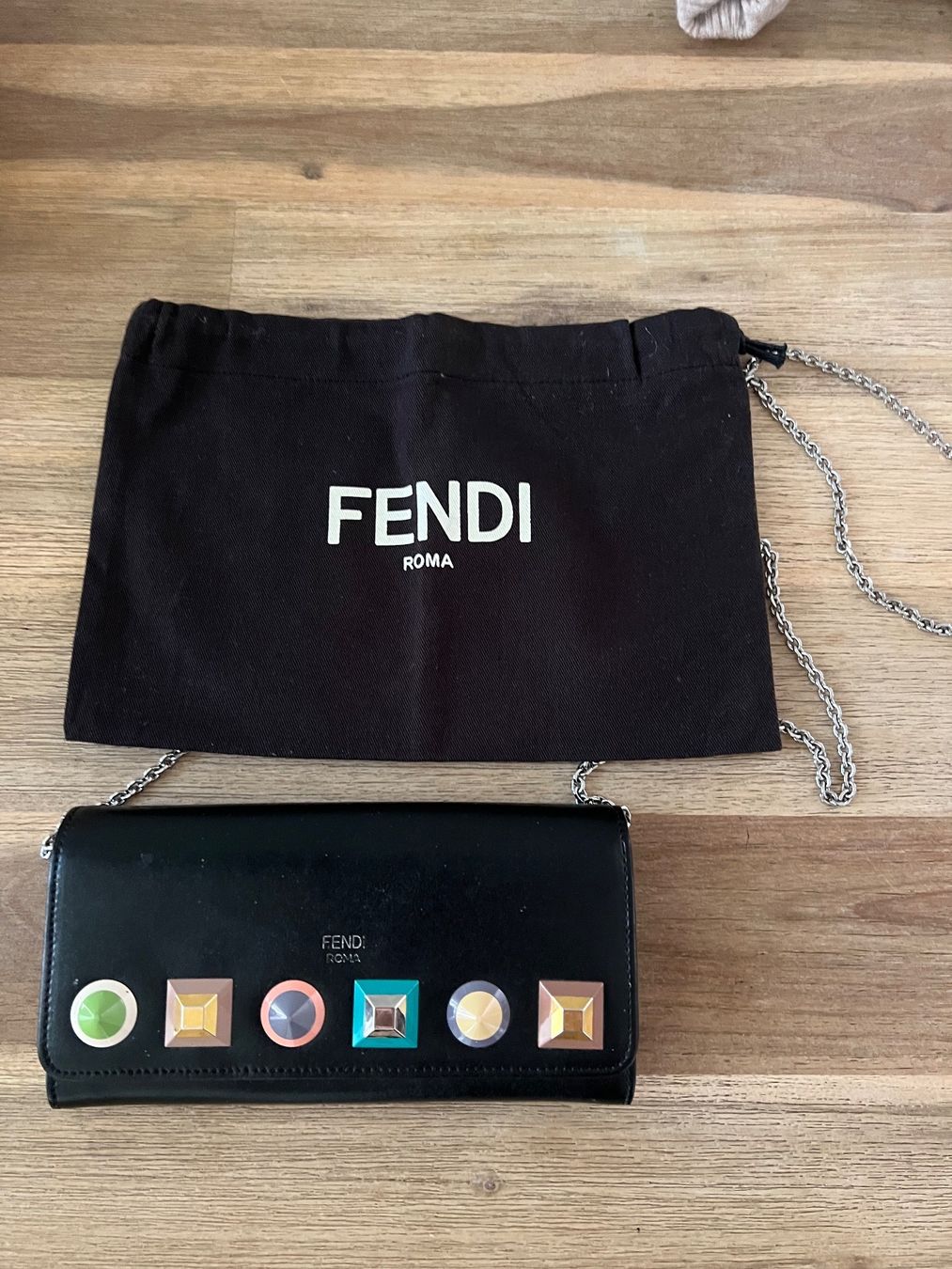 Fendi Borse da donna: FENDI Wallet on Chain Crossbody Tasche – Usato da Frasnacht venduto da ANJack
