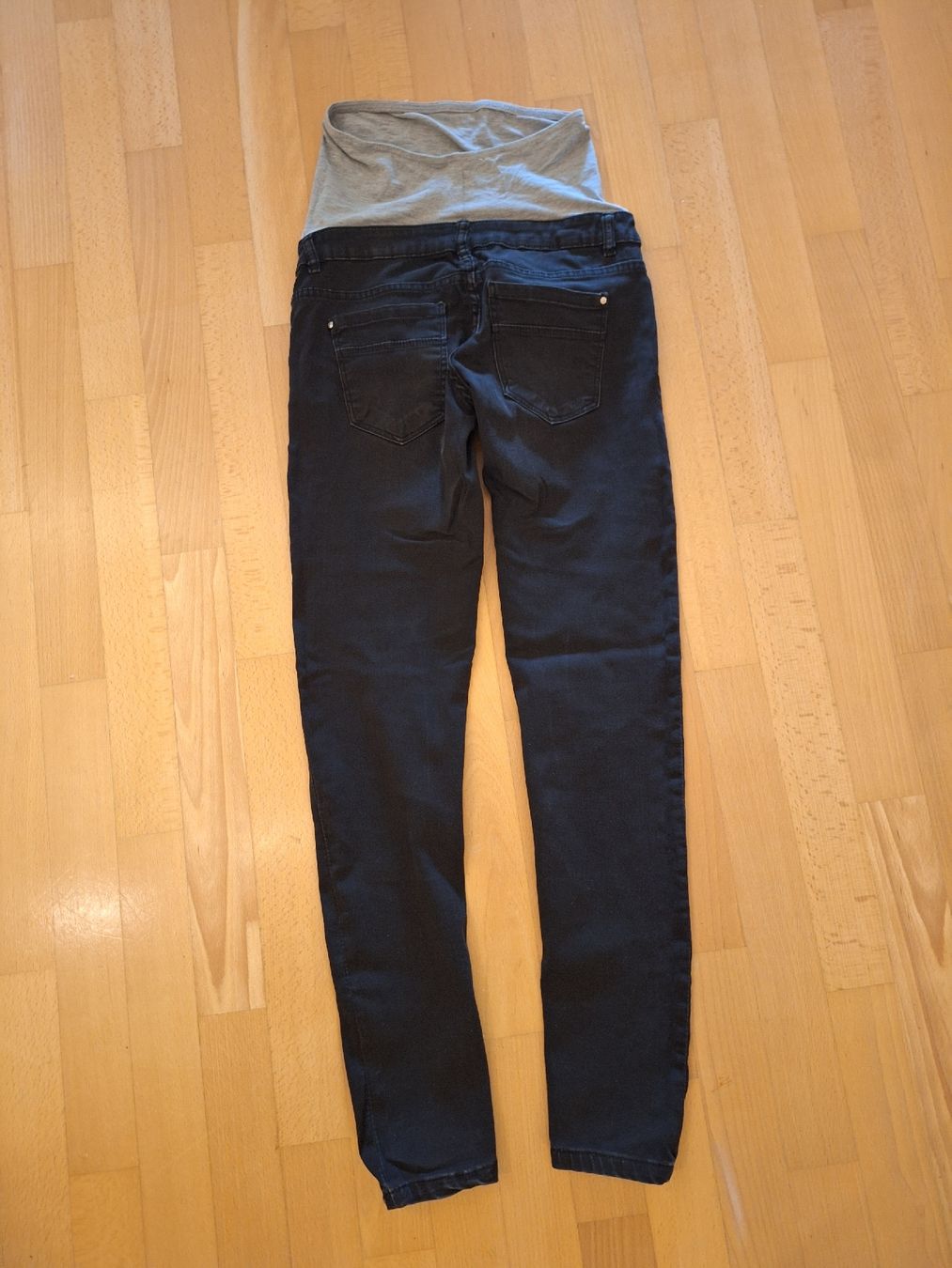 Pantaloni: schwarze Umstandshose in Gr. 36 – Usato da Oberrieden venduto da smarties949 2