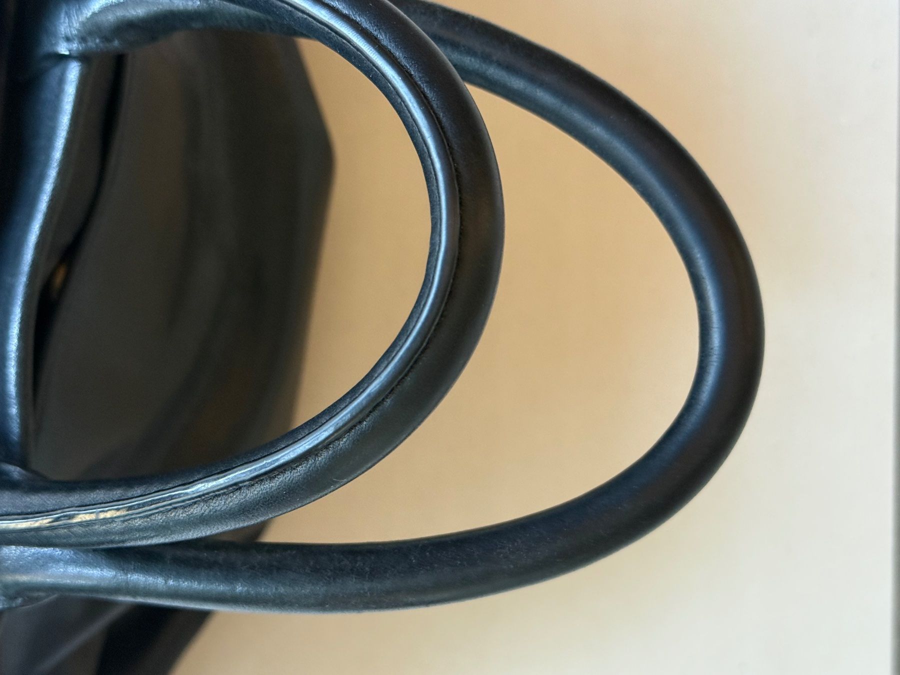 Hugo Boss Borse da donna: HUGO BOSS Ledertasche schwarz – Usato da Rütihof venduto da cori3 1