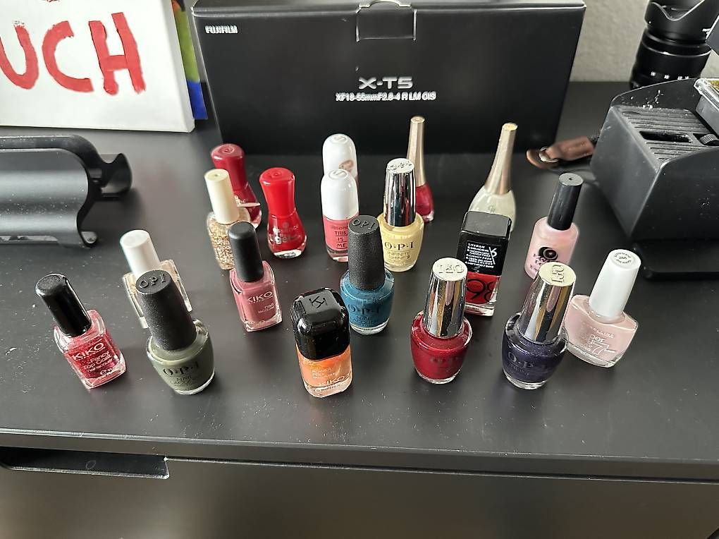 Smalto per unghie: Nagellack – Usato da Basel venduto da ann_cq59