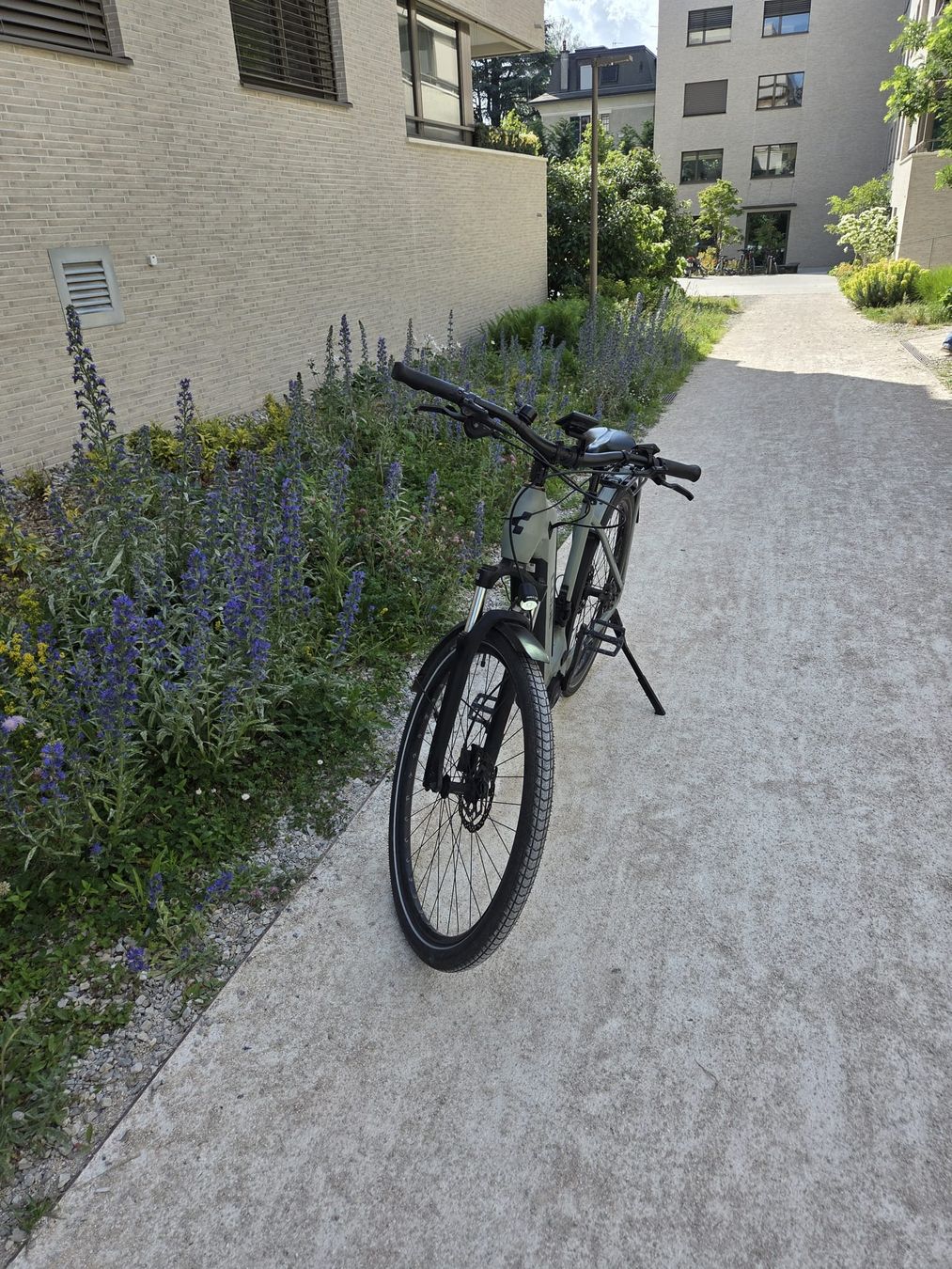Cube Biciclette: Cube Kathmandu Hybrid one 750 – Usato da Chêne-Bougeries venduto da LeTudor 3