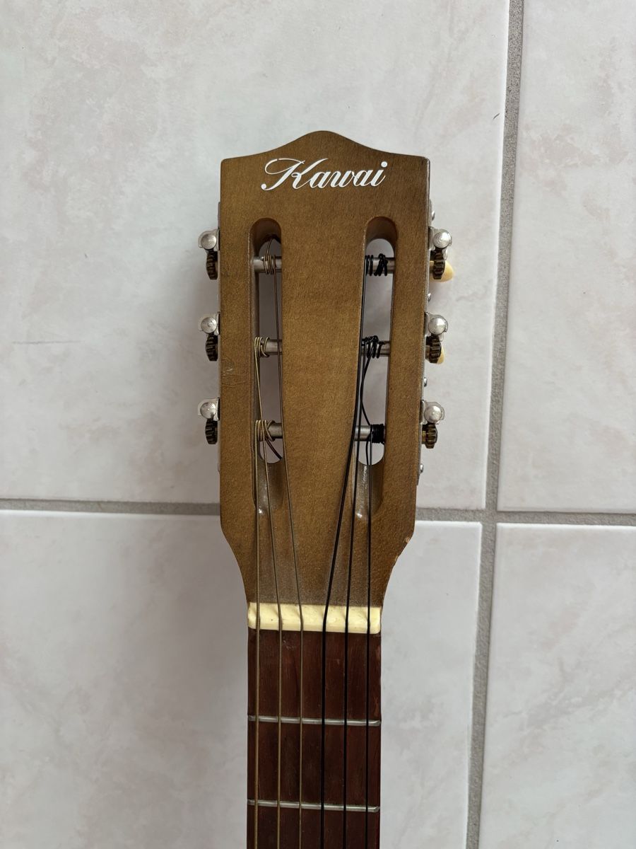 Kawai Strumenti musicali: Gitarre Kawai C370 mit Tasche – Usato da Zufikon venduto da eskilt 3
