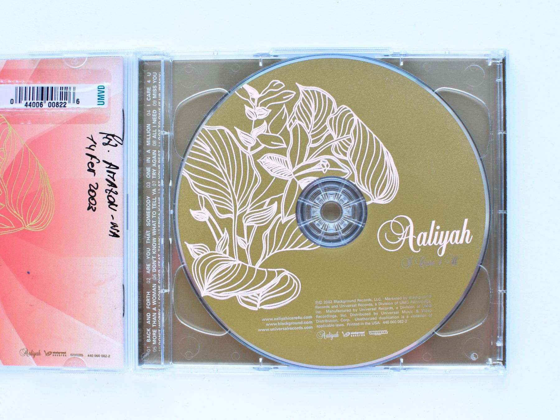 CDs: Aaliyah - I Care 4 U (CD + DVD) – Gebraucht aus Belmont-sur-Yverdon von ag97 1