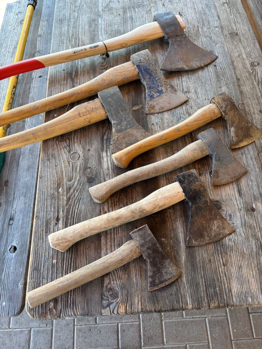 Tous les outils: Spaltaxt 7 Stück – D'occasion à Kölliken par Wallenmatt 2