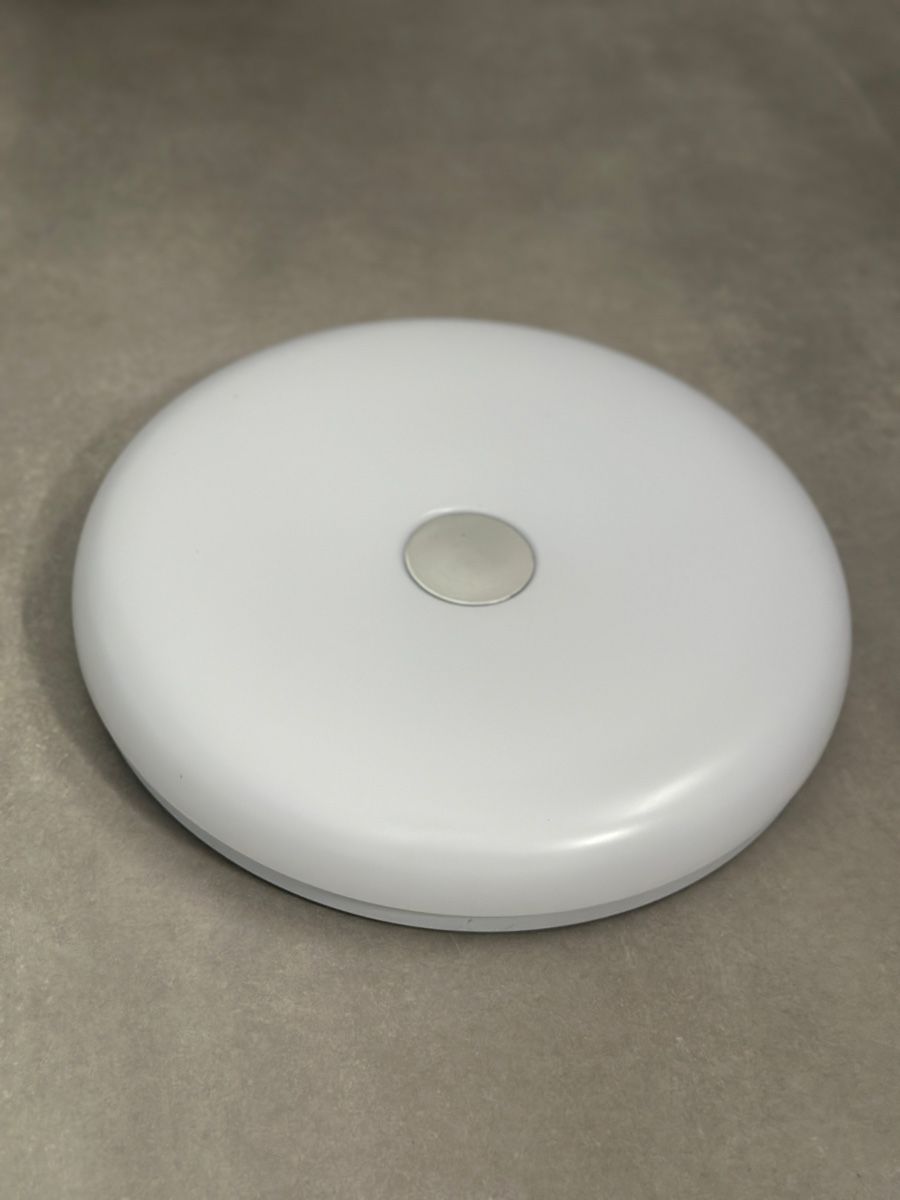 Philips Lampadari & plafoniere: Philips Hue Deckenleuchte Struana weiss – Usato da Detligen venduto da Yaenu_8 1