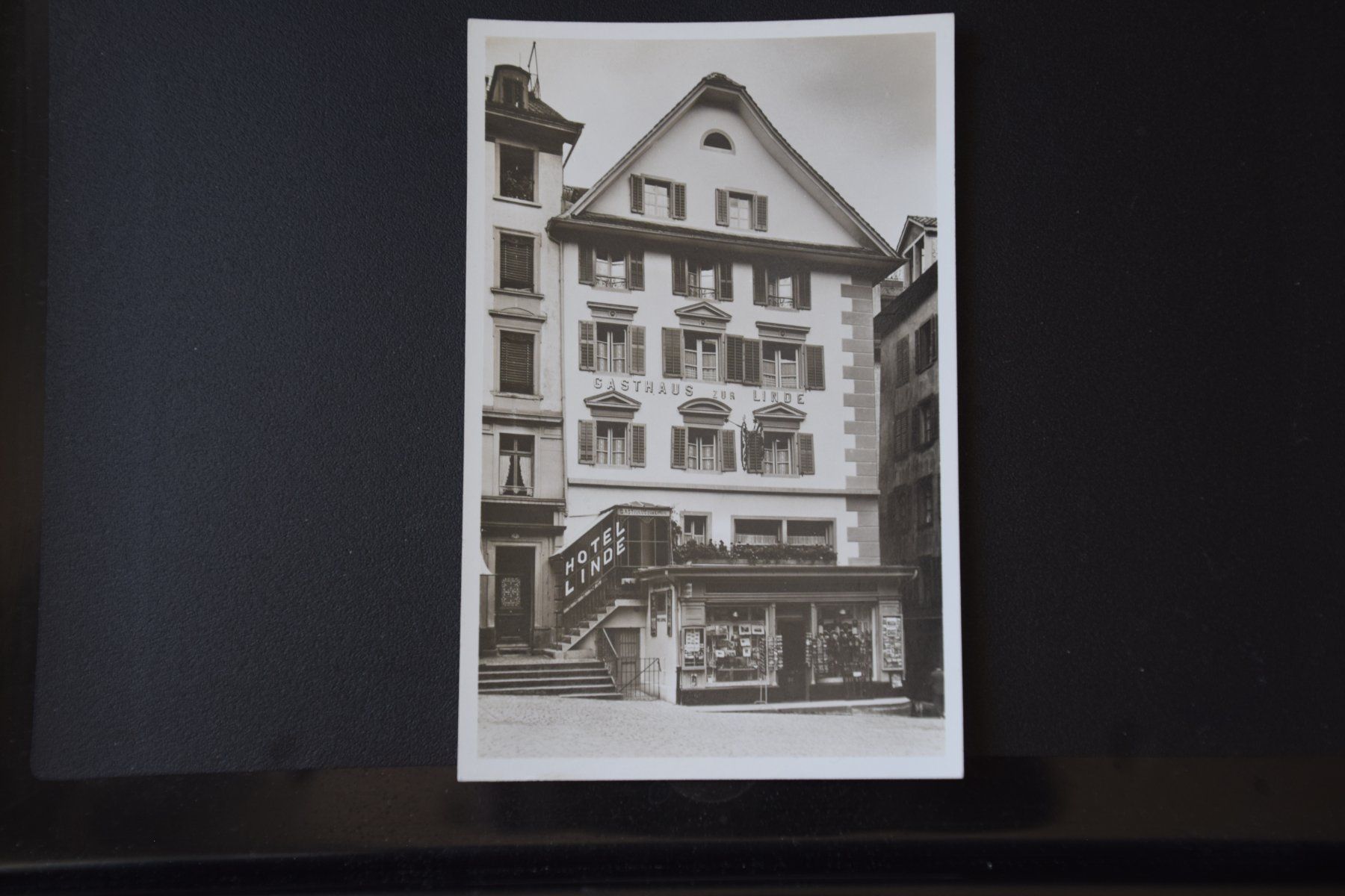 Cartoline postali: AK Luzern, Restaurant zur Linde – Usato da Luzern venduto da CH2018