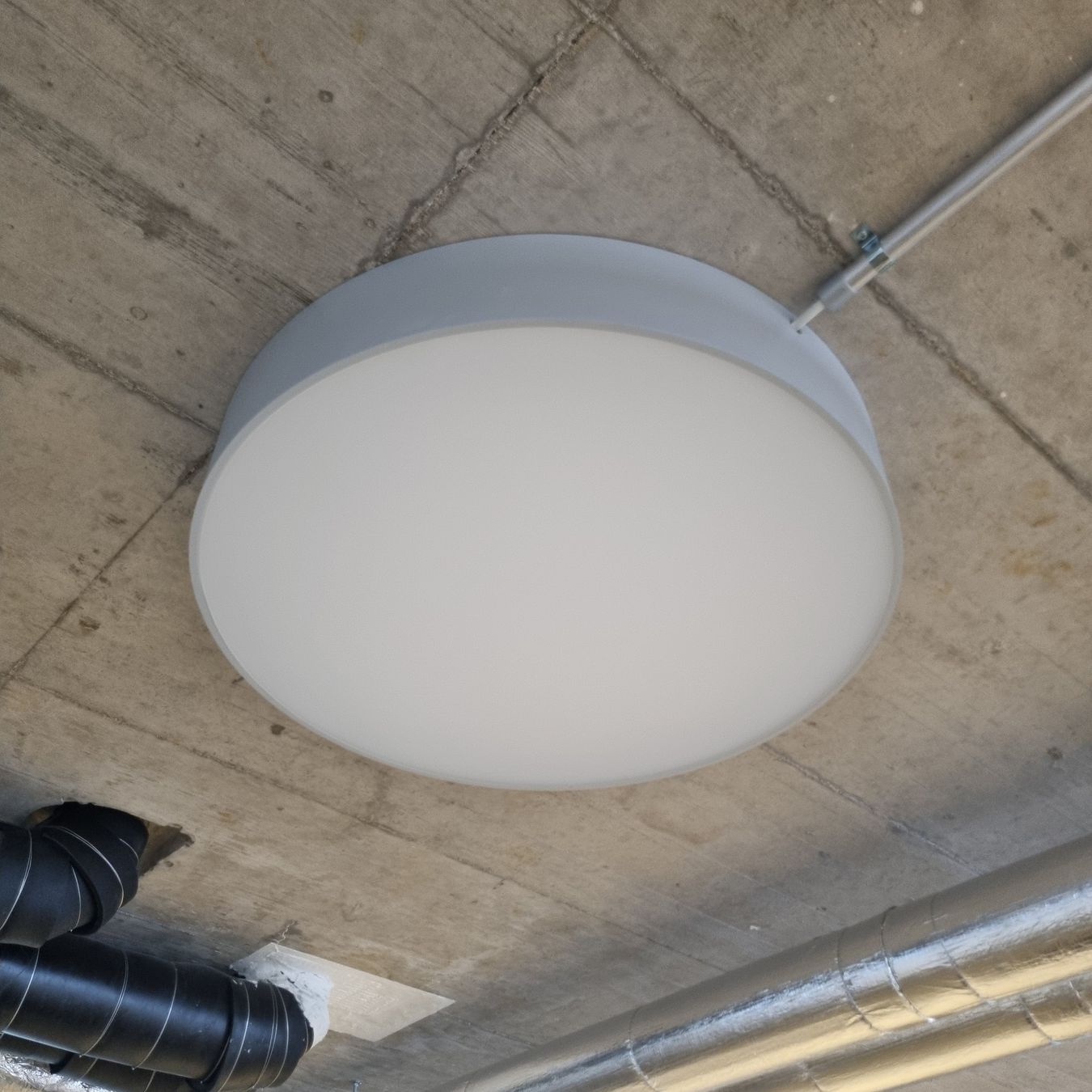 Lustres & lampes de plafonds: VELA R LED Deckenleuchte Ø65cm Ceil.Opal DIM DALI – D'occasion à Affoltern am Albis par Zapro 1