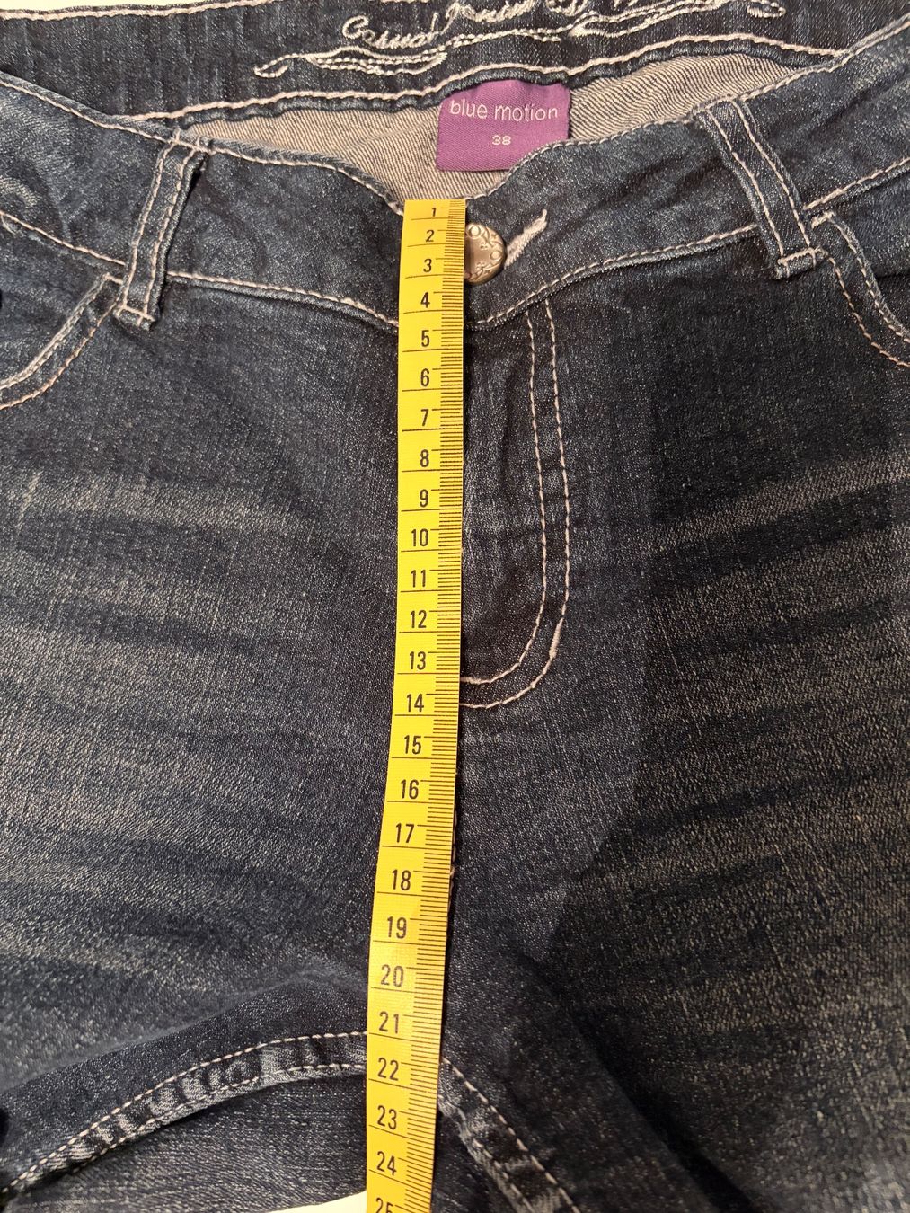 Jeans: Jeans Gösse 38 Neuwertig – Usato da Zeihen venduto da cindyscad 5