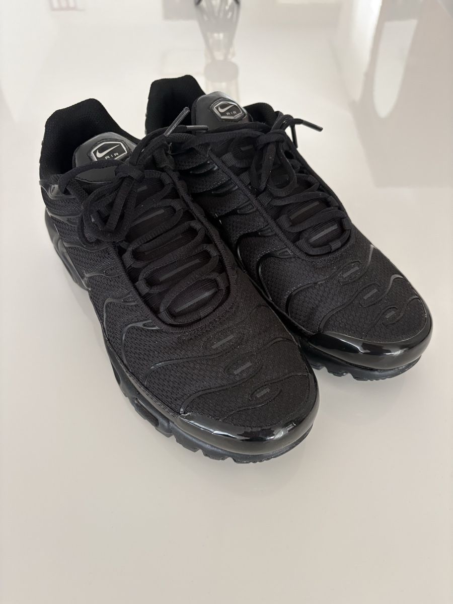 Nike Herrenschuhe: Original Nike Air Max Plus (43) – Gebraucht aus Rossens FR von Revox72 2