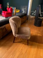 6 elegante Lounge-/Cocktailsessel mit Samtbezug und Holzbein
