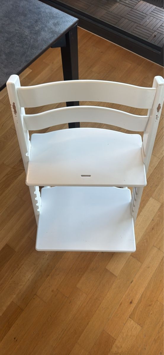 Stokke Seggioloni: Stokke Tripp Trapp weiss – Usato da Glattpark(Opfikon) venduto da jul_b67k 1