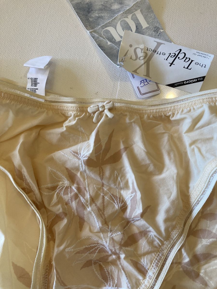 Altra biancheria intima: Slip neuf taille 38 – Nuovo e nell'imballaggio originale da Orbe venduto da Jade333 1