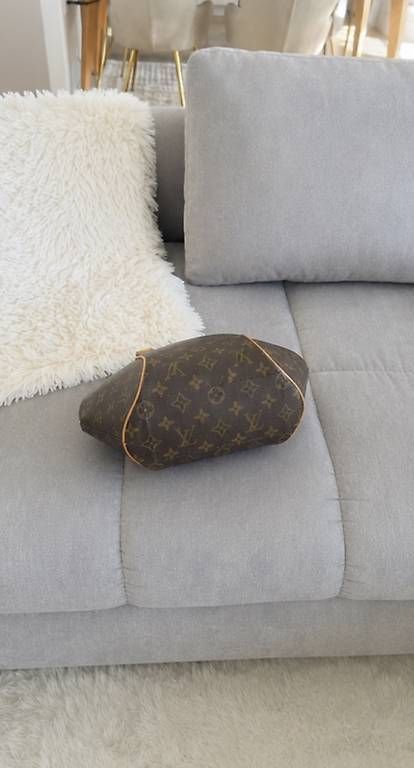 Sacs femmes: Louis Vuitton Handtasche  – D'occasion à Romont FR par Yohelys 2