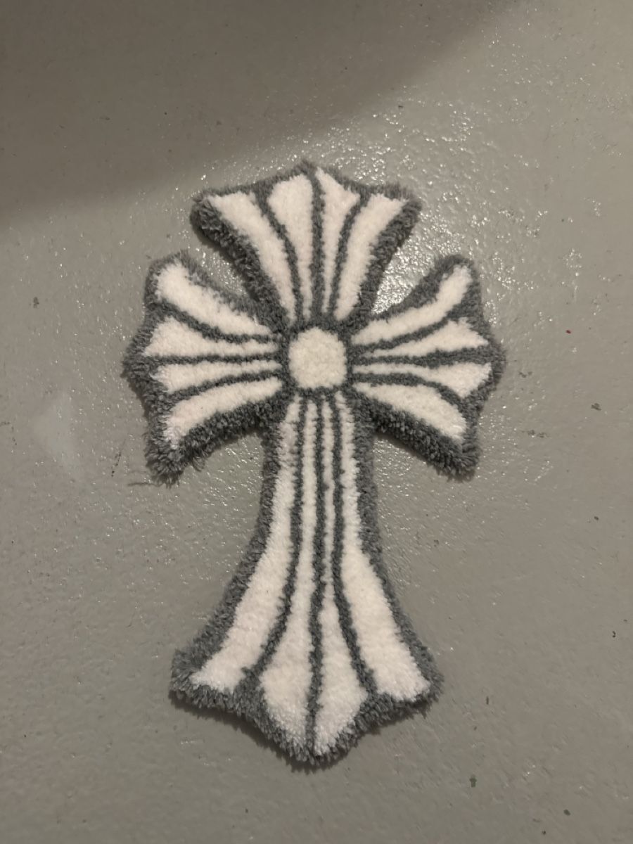 Tappeti: Chrome Hearts cross Rug Handmade – Usato da Münchenbuchsee venduto da Leda53