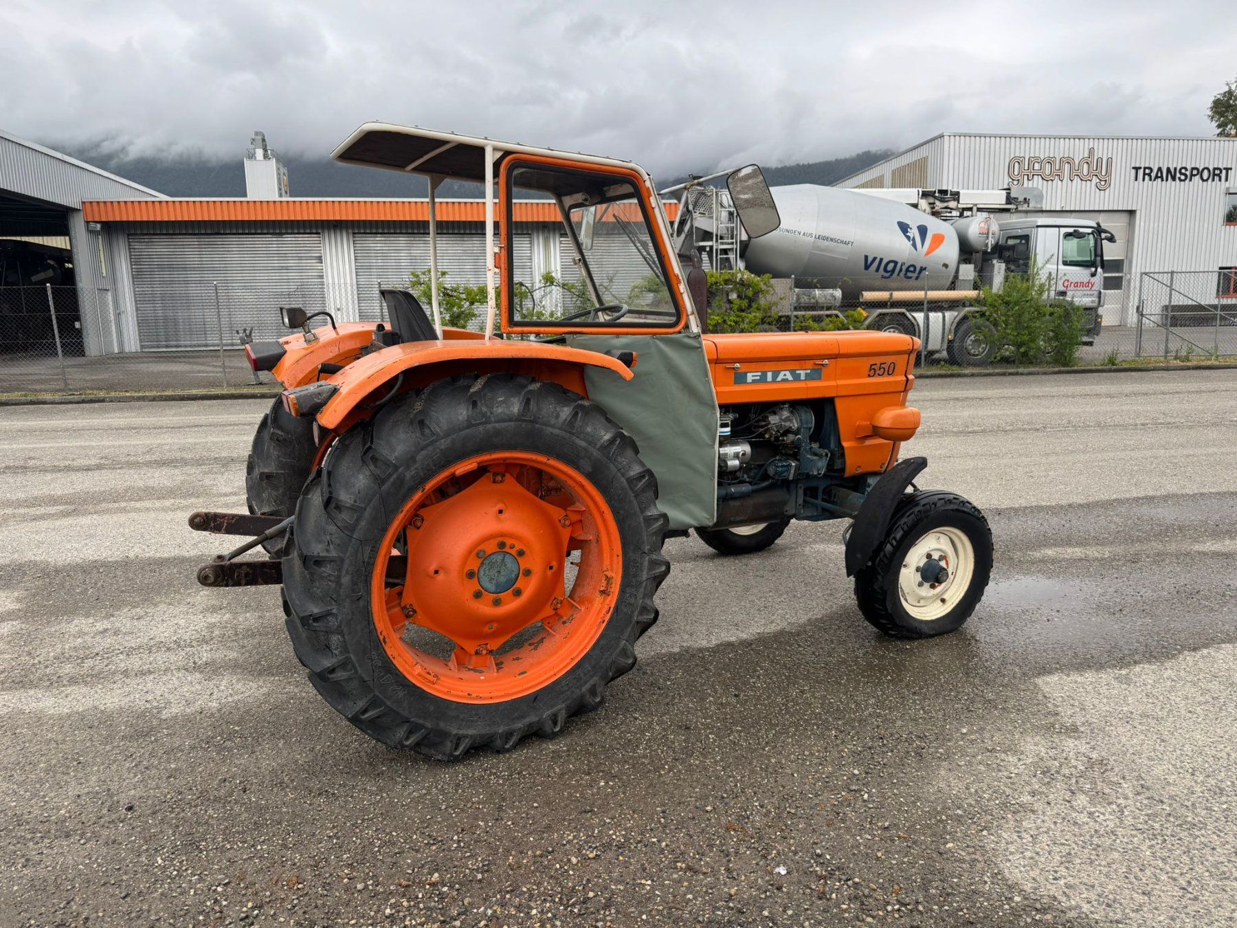 Trattori: Fiat 550 – Usato da Bellach venduto da Zetor25 1