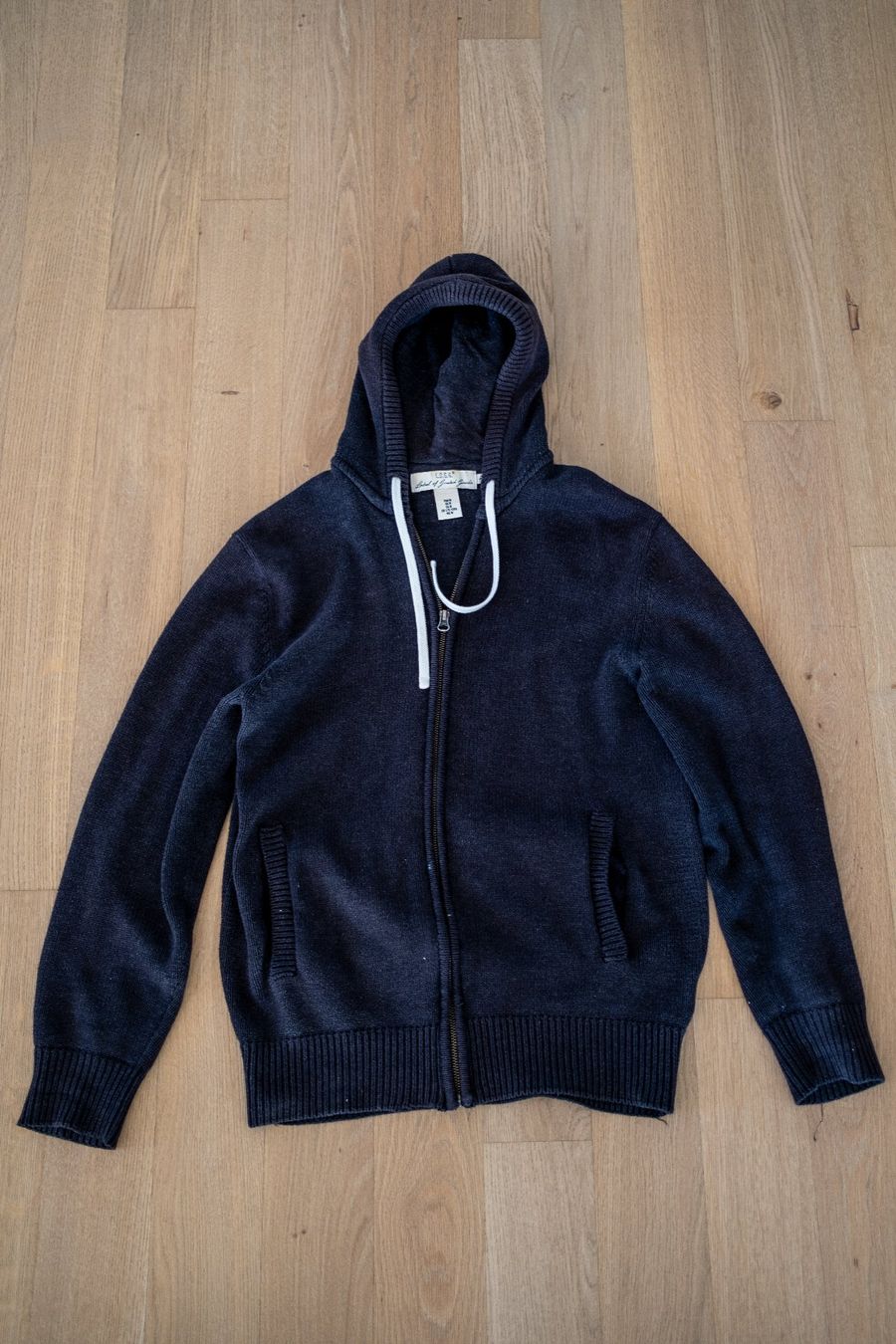 Pullover & Sweatshirts: Herren Kapuzenpullover – Gebraucht aus Birmensdorf ZH von LucaToni02