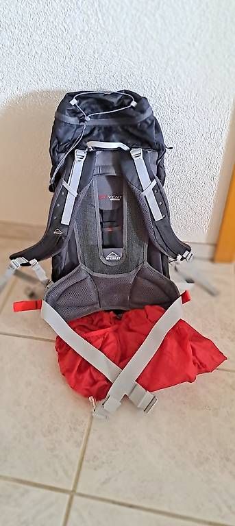 Zaini: Neuwertiger Wanderrucksack mc kinley cougar 30 – Usato da Buttisholz venduto da Seeblick666 1