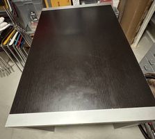Ausziehbarer Holz-Metall-Tisch ca 120-200