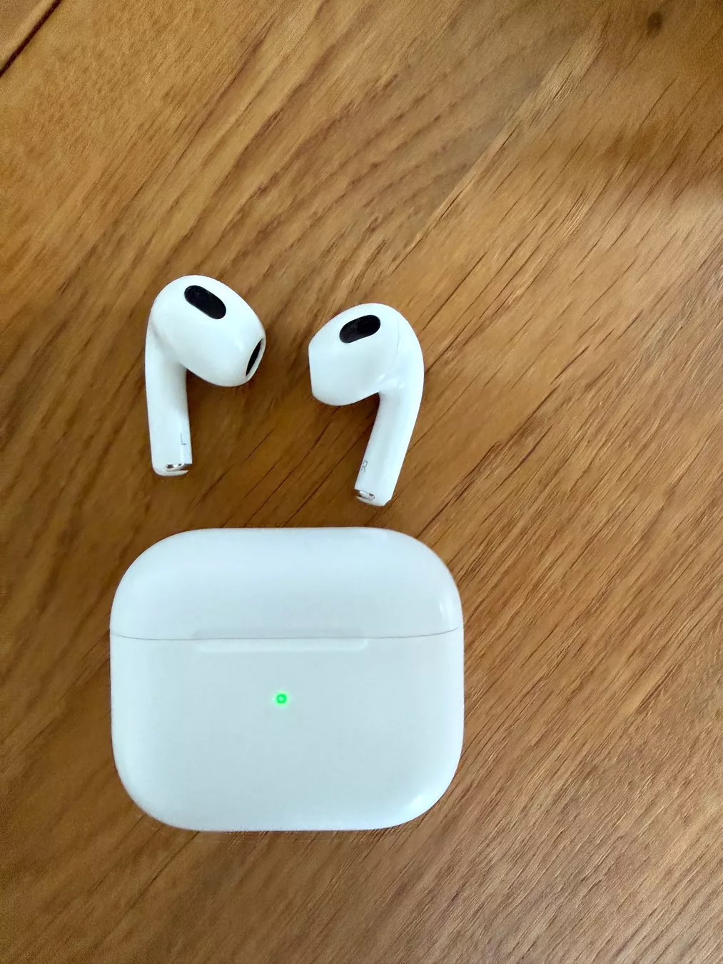 Apple Kopfhörer: APPLE AirPods 3 – Gebraucht aus Lausanne von Nine1982 3