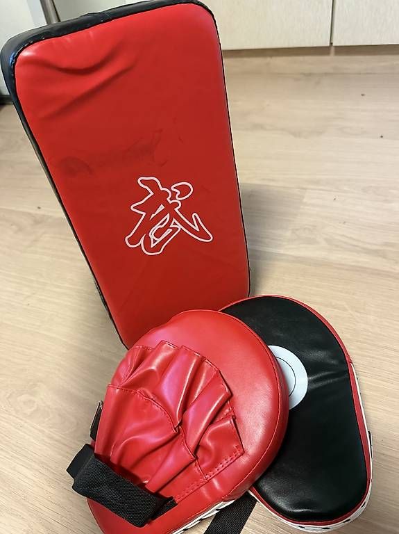 Sacchi da boxe: Boxpratzen / Schlagpolster Set  3-teilig – Nuovo e nell'imballaggio originale da Weinfelden venduto da yvo_ph9r 2