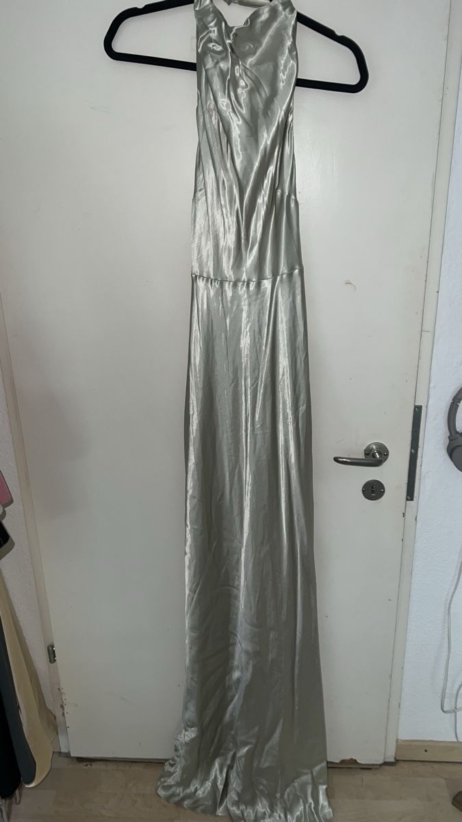 Vestiti: Meshki Satin Cowl Maxidress Sage M  – Nuovo e nell'imballaggio originale da Birmensdorf ZH venduto da gon_ffv6 3