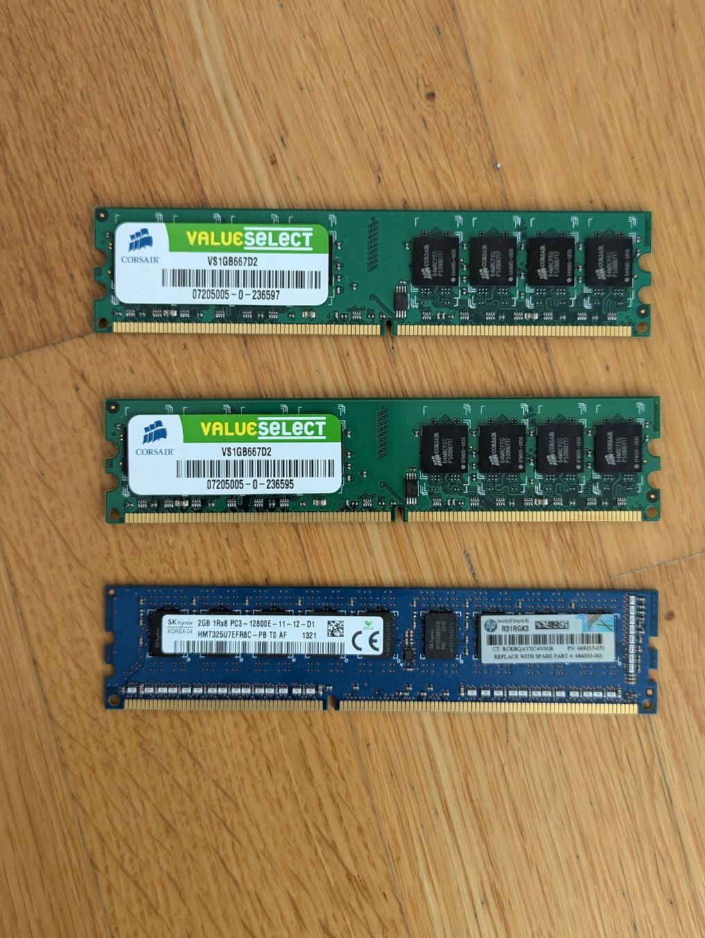 Memoria / RAM: Diverse RAM-Riegel (1-2GB, DDR2, DDR3) – Usato da Zürich venduto da schnifel 2