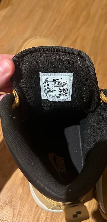 Herrenschuhe: Nike Winterschuhe – Neu und originalverpackt aus Zürich von and_fwy7 2