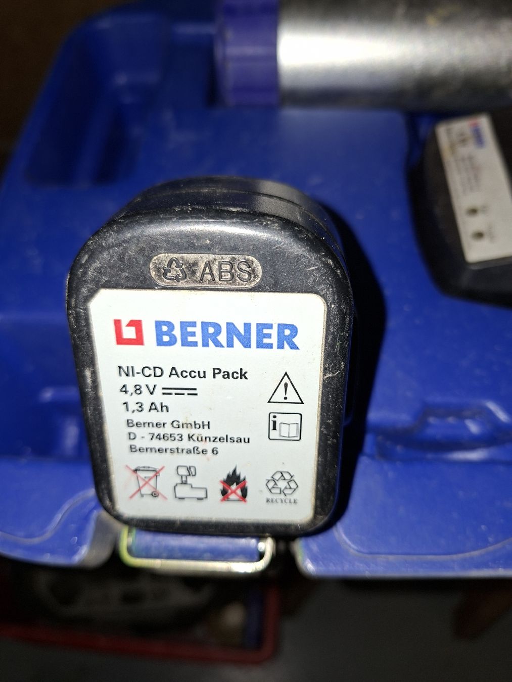 Tutte le macchine: Berner Akku Kartuschenpistole 4.8V – Difettoso da Glis venduto da fragra 3