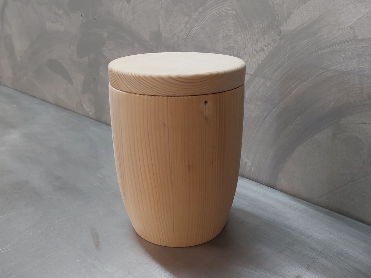 Articoli in legno: Holzurne – Usato da Waltenschwil venduto da Browny2