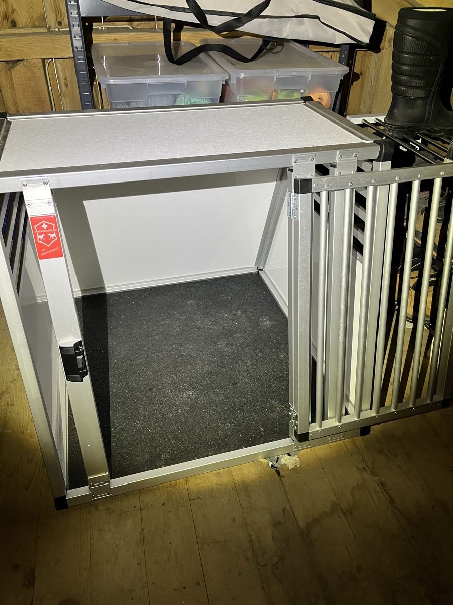 Cucce & Letti: Hundebox – Usato da Saland venduto da VOLVOV70R 1