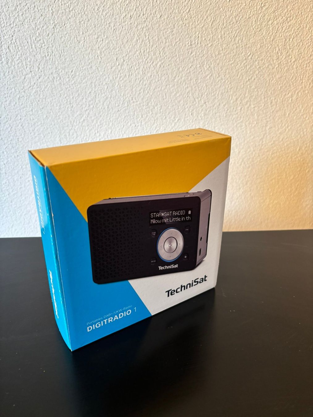 Technisat Radios: Technisat Digitradio1 DAB+ siber/schwarz – Neuf avec emballage d'origine à Lenzburg par franzwalter 1