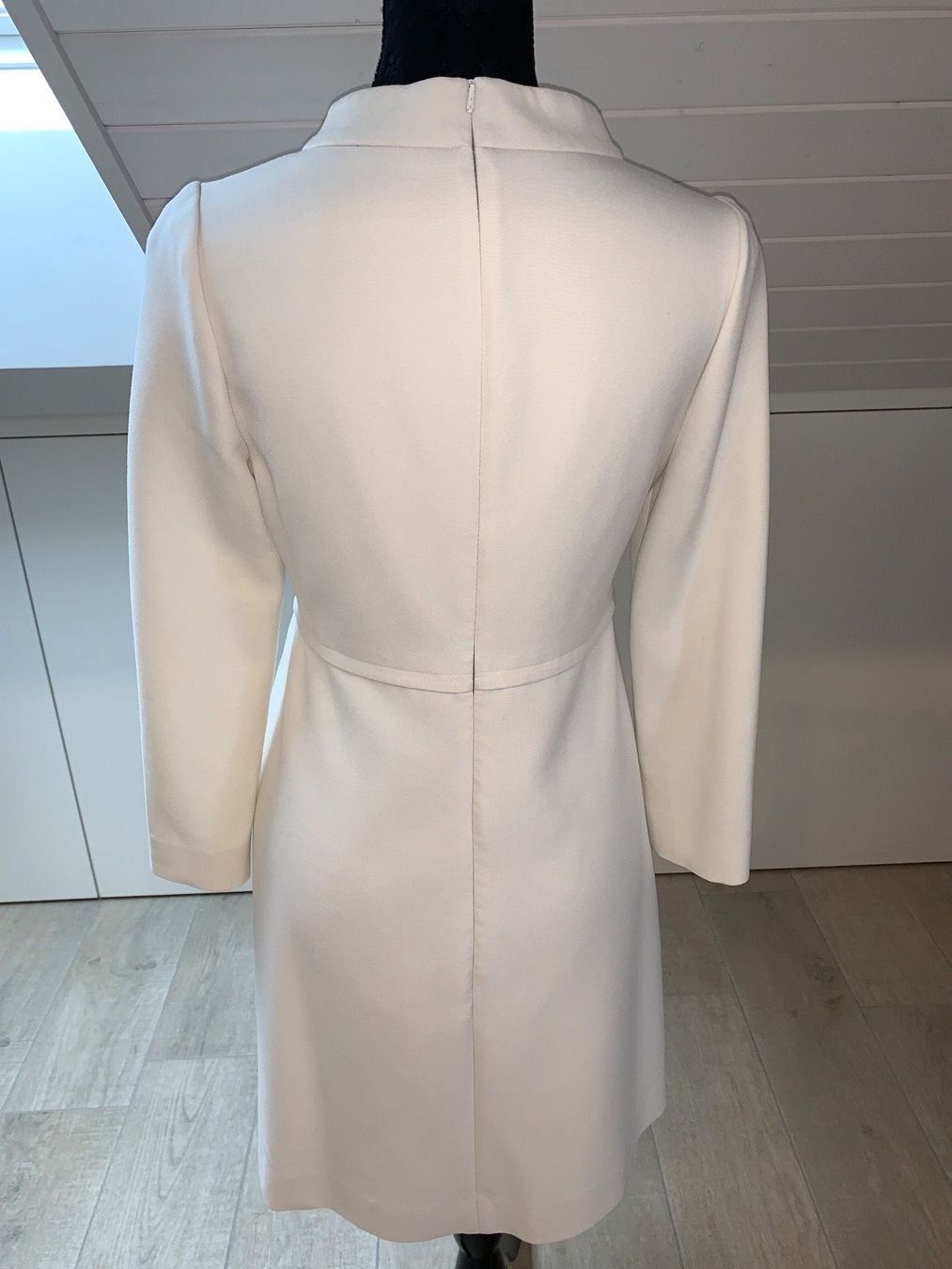 Vestiti: Weisses Damenkleid GR 36 – Nuovo (secondo la descrizione) da Langnau am Albis venduto da Judithsebi 2